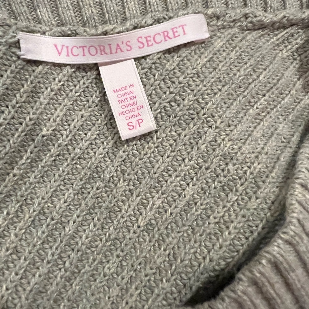 Victoria’s Secret Women's V-Neck Sweater - Tan - Picture 3 of 10